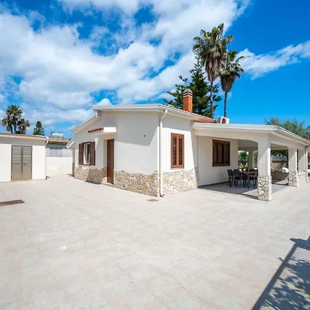 Carmela Arenella Villa