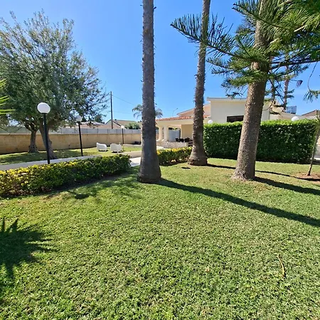 Carmela Villa